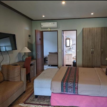 普瑞萨比那住宿加早餐旅馆 金巴兰 外观 照片